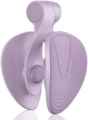 Een elegante paarse abstracte sculptuur, met gebogen overlappende vormen en gladde oppervlakken, verwant aan de naadloze integratie van