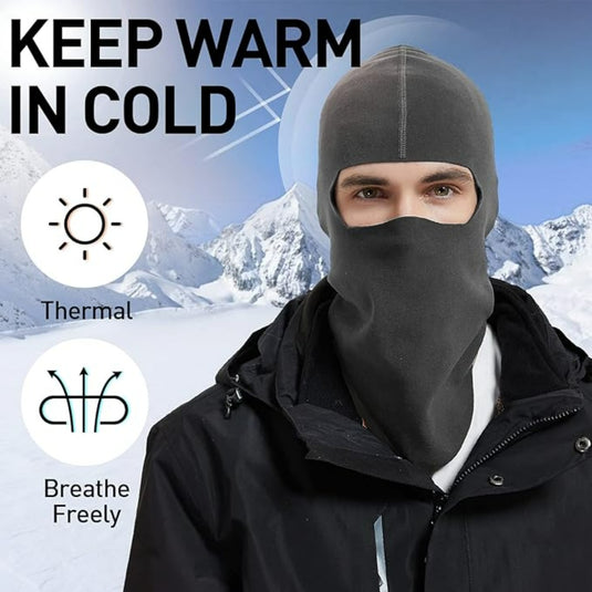 Promotionele afbeelding met een bivakmuts thermische bivakmuts voor bescherming tegen koud weer tijdens buitenactiviteiten.