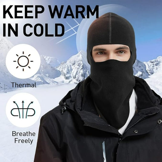 Man met een Blijf warm en comfortabel in de kou met tekst die warmte en ademend vermogen bevordert voor buitenactiviteiten.