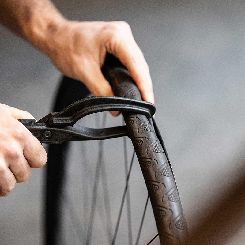 Laad afbeelding in Galerijviewer, Maak het wisselen van banden eenvoudig met onze bandentang voor fietsen!
