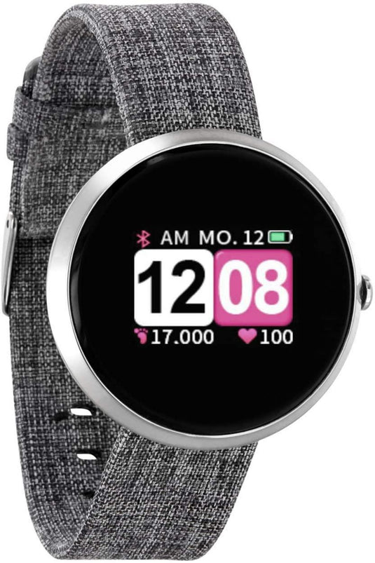 Ontdek de elegantie van onze dames smartwatch met fitnesstracker met een grijze stoffen band die de tijd, fitnessstatistieken en hartslagmeter weergeeft op een digitaal scherm.