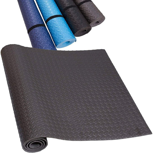 Opgerolde oefenmatten van schuimrubber in de kleuren grijs, blauw en paars met gestructureerde oppervlakken, weergegeven tegen een witte achtergrond. Deze Sportmatten voor elke training zijn ontworpen voor langdurig gebruik.