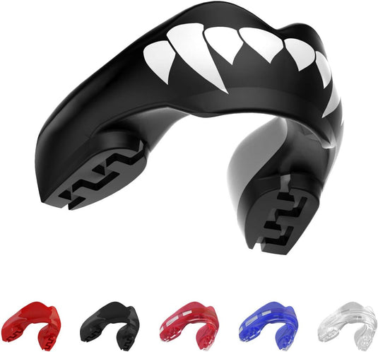 Een verscheidenheid aan Beugelbitje mondbeschermers met FluidFit-technologie weergegeven in meerdere kleuren.