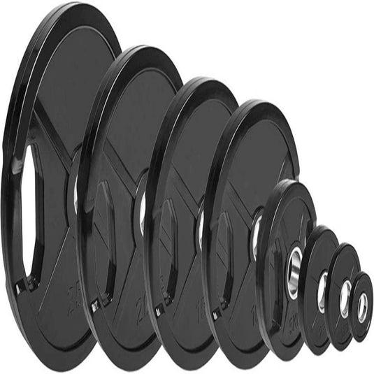 Een reeks zwarte 50 mm Olympische halterschijven met rubberen coating in afnemende maten van links naar rechts, ontworpen voor het laden van halterschijven.