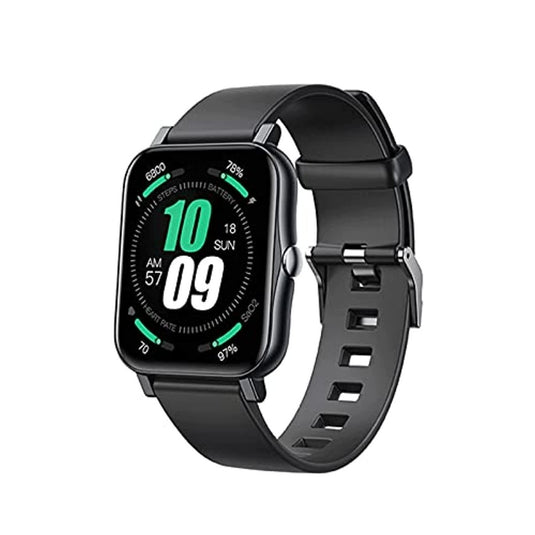 Een zwarte smartwatch met realtime bloeddrukdetectie, die de tijd, datum en batterijpercentage weergeeft op een groen digitaal scherm, bevestigd aan een zwarte siliconen band.