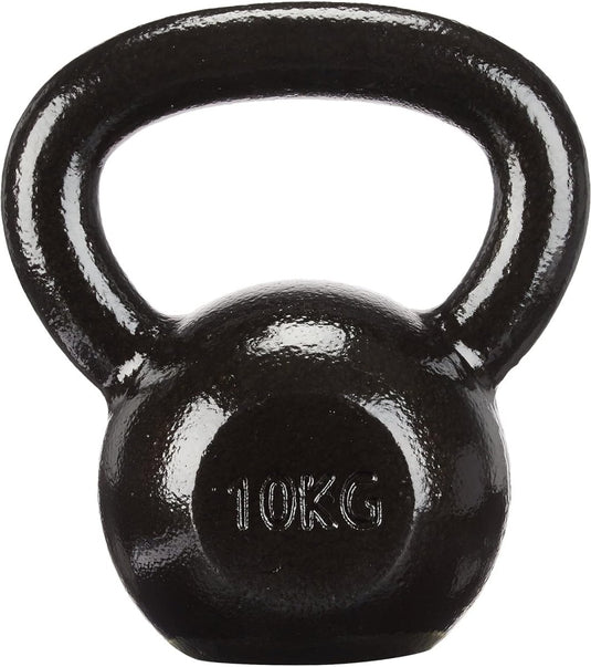 Een zwarte Kettlebell van 10 kg: de ultieme fitnesstool voor iedereen tegen een witte achtergrond.