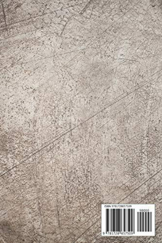 De verweerde betontextuur met krassen imiteert de uitstraling van een veelgebruikt Kettlebell Training Log: Keep Track of Your Workout, compleet met een barcode in de rechteronderhoek.