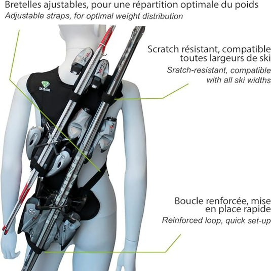 Etalagepop met een Skiback skidragerrugzak met verstelbare bandjes en handschoenen voorzien van labels in het Frans en Engels.
