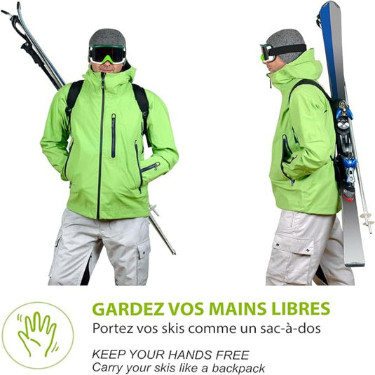 Een persoon die de Skiback-methode demonstreert voor het dragen van ski's met behulp van een schouderband, met instructies in het Frans en Engels die het gemak van de methode benadrukken.