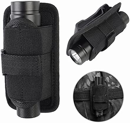 De Tactische molle zaklamp pouch holster, perfect voor elke avonturier, is een zwarte tactische nylon zaklamphouder met een 360 graden draaibare clip. Het is van voren, opzij en bevestigd aan camouflagestof getoond.