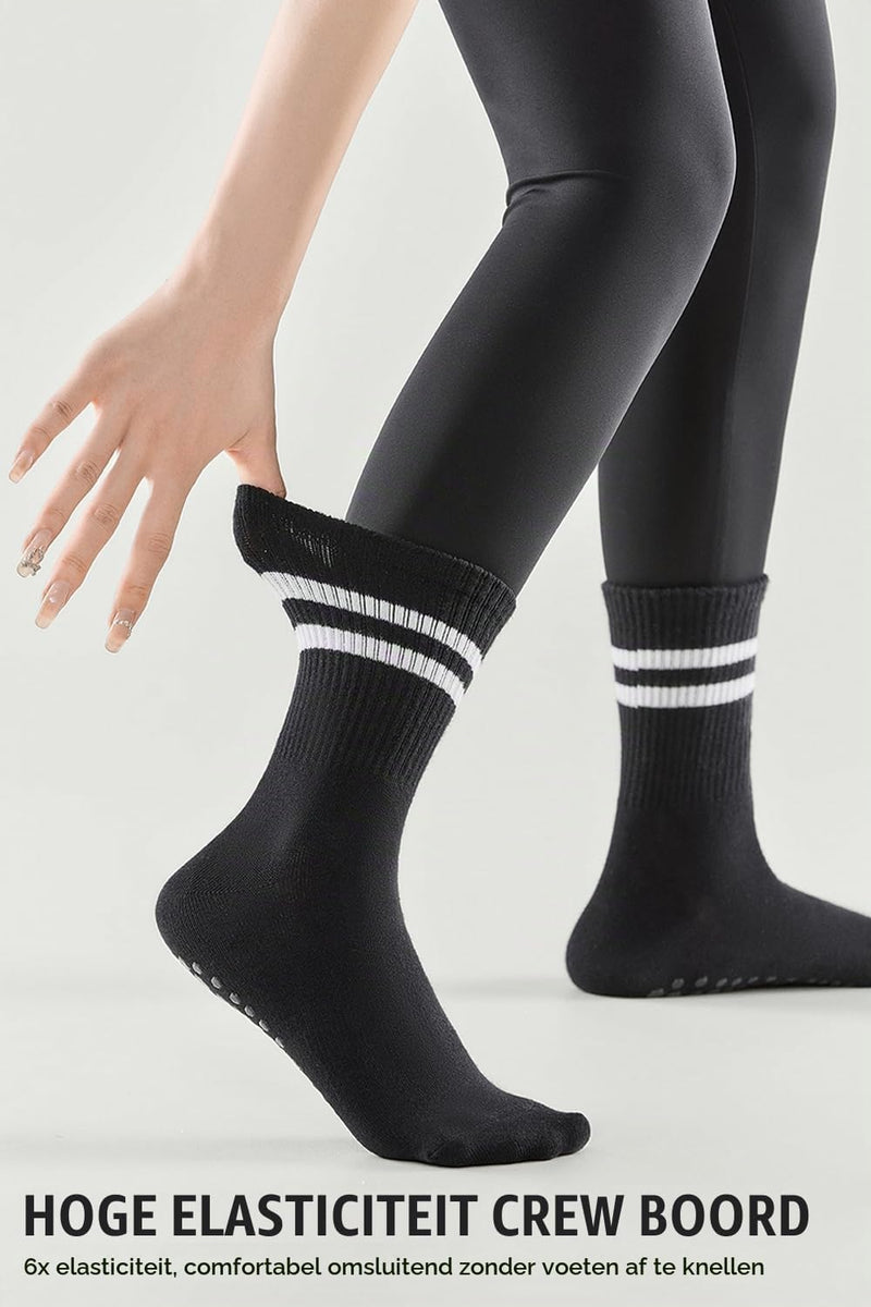 Załaduj obraz do przeglądarki galerii, Pilates antislip sokken 3 paar met siliconen grip – yoga sokken – fitness sokken
