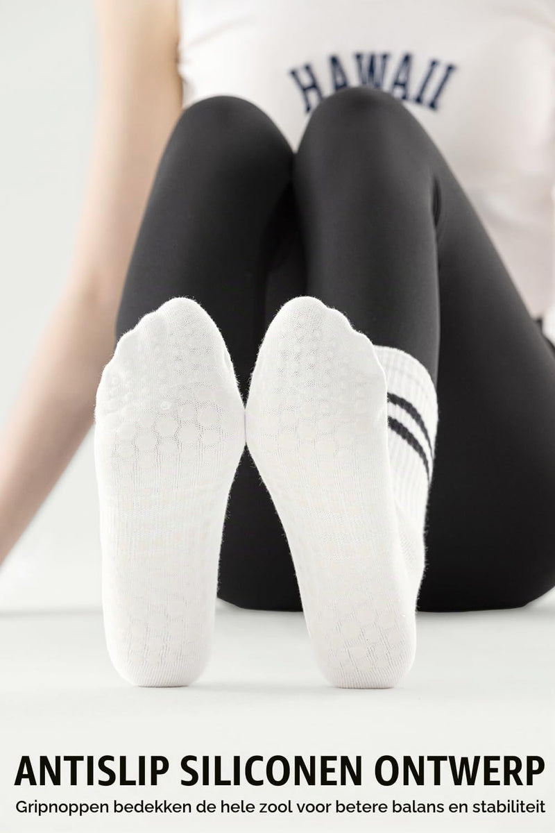 Załaduj obraz do przeglądarki galerii, Pilates antislip sokken 3 paar met siliconen grip – yoga sokken – fitness sokken
