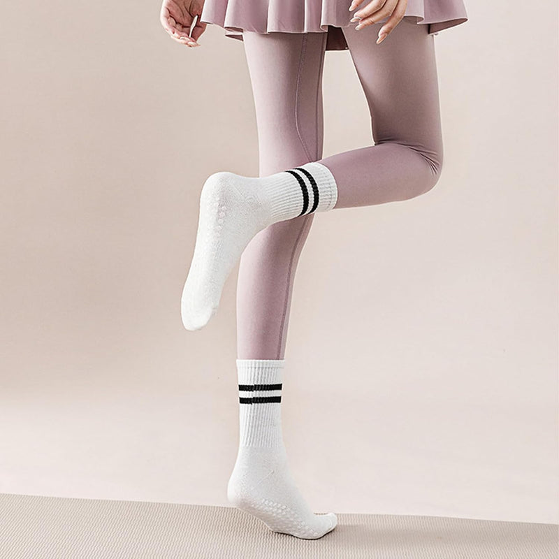 Carica immagine in Galleria Viewer, Antislip sokken dames 4 paar maat 35-40 met siliconen grip – yoga pilates trampoline sokken
