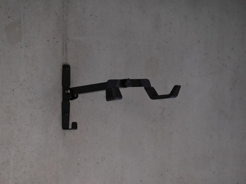 Load image into Gallery viewer, BBB CyclingWallMount Wandhaak voor fietsen, wandhouder met haken voor het opbergen van fietsen, maximale stuurbreedte: 70 cm, maximale belasting: 20 kg
