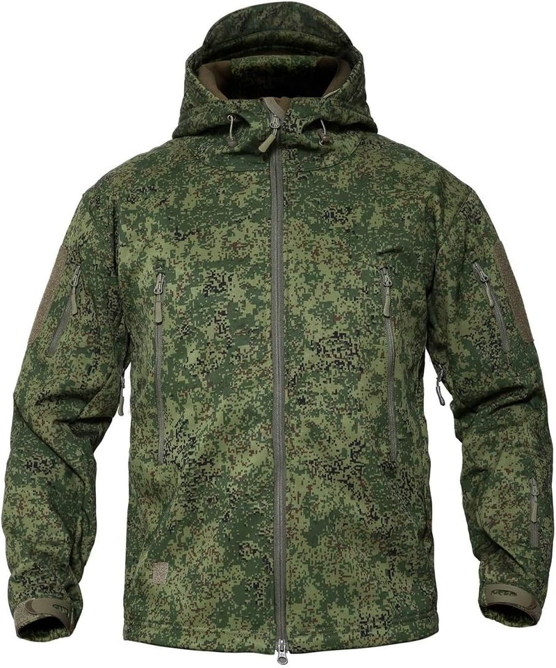 Laad afbeelding in Galerijviewer, Een waterdichte Camouflage tactische heren softshell jas met capuchon: de perfecte metgezel voor je outdoor avonturen.
