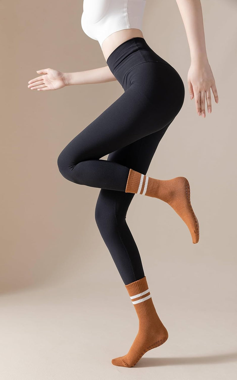 Załaduj obraz do przeglądarki galerii, Pilates antislip sokken 3 paar met siliconen grip – yoga sokken – fitness sokken
