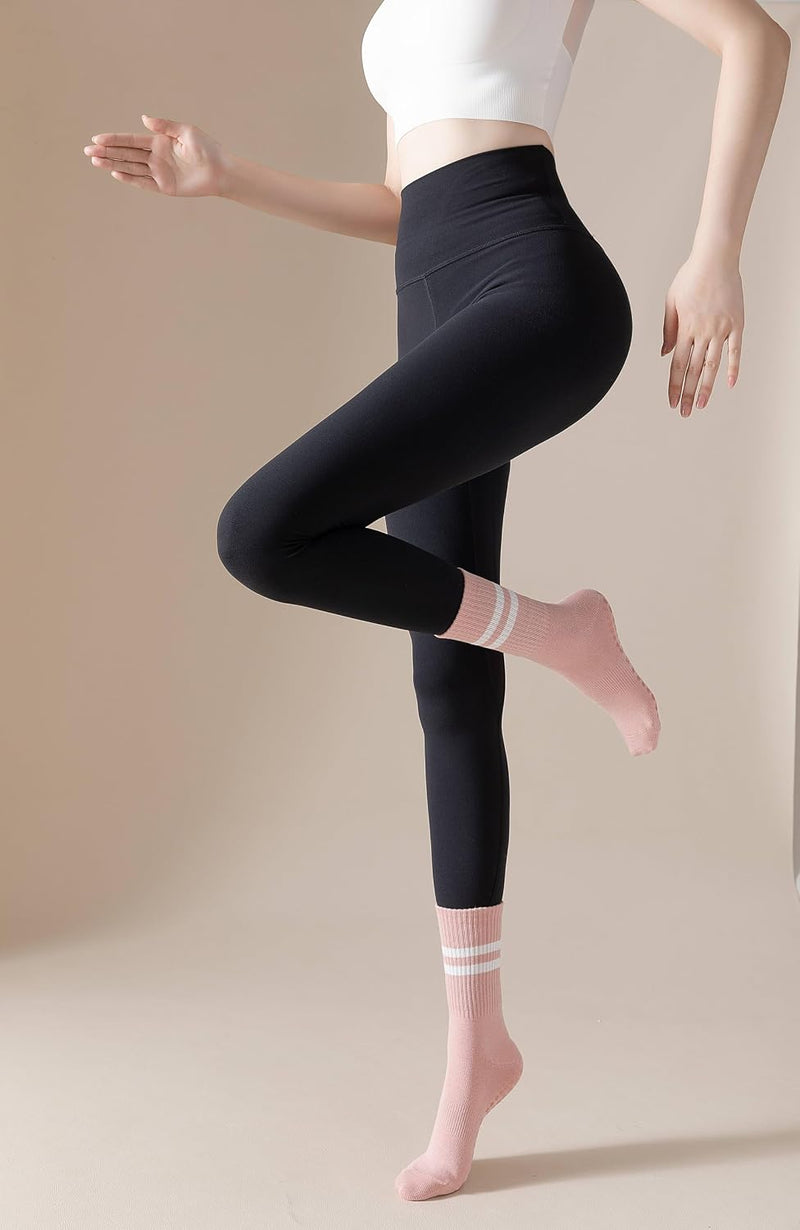 Załaduj obraz do przeglądarki galerii, Pilates antislip sokken 3 paar met siliconen grip – yoga sokken – fitness sokken
