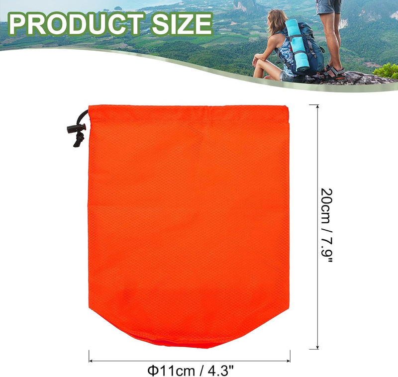 Załaduj obraz do przeglądarki galerii, Waterdichte opbergzak 11 x 20 cm met trekkoord oranje – stuff sack – camping accessoires
