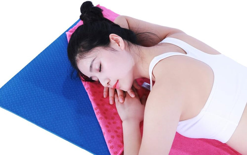 Load image into Gallery viewer, Antislip sneldrogende yogahanddoeken (6 kleuren) met draagtas van mesh, extra lang (62 x 183 cm) - happygetfit.com

