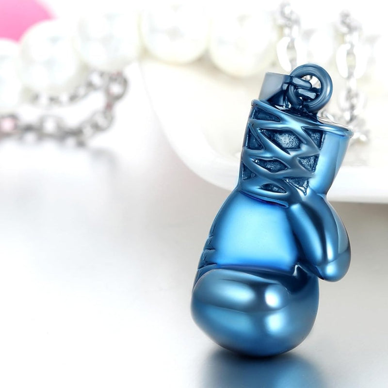 Załaduj obraz do przeglądarki galerii, Bokshandschoen ketting van roestvrij staal met hanger en karabijnsluiting – bokssieraden – sportketting - happygetfit.com

