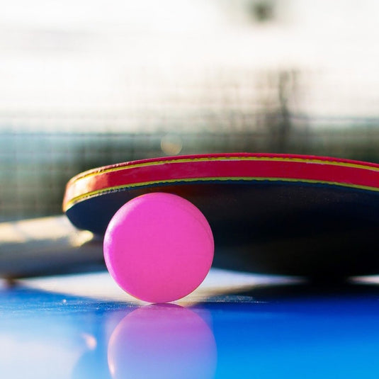 com-four® Tafeltennisballen 48 stuks / 72 stuks / 144 stuks in wit of felle kleuren - Pingpongballen in standaardmaat - Spelballen voor pingpong, bierpong en tafeltennis - 40 mm - happygetfit.com