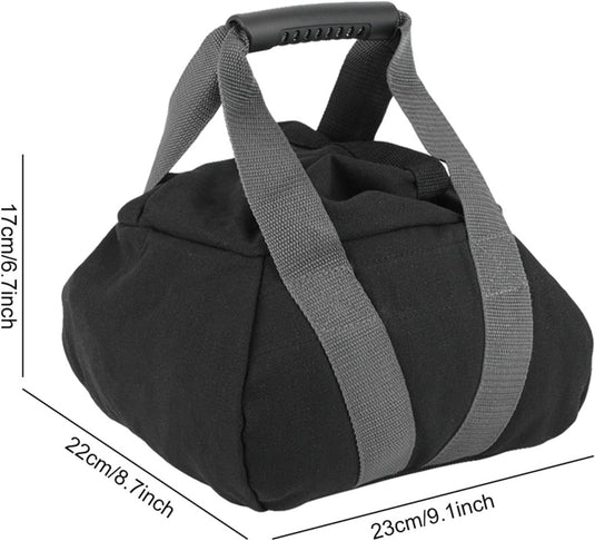 De Krachtige zandzak voor gewichtheffen en fitness is een strakke zwarte stoffen lunchtas met grijze handvatten, ideaal voor het opbergen van snacks na de training, van 17 cm hoog, 22 cm breed en 23 cm diep.