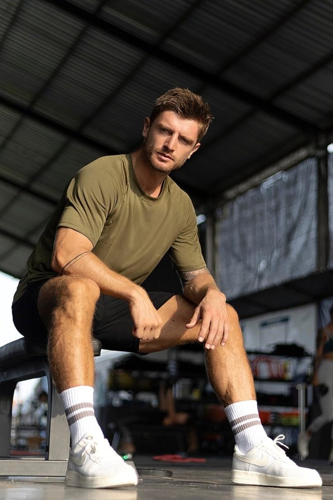 Załaduj obraz do przeglądarki galerii, Heren sportshirts 3 of 5 stuks sneldrogend en ademend – fitness shirt – hardloopshirt - happygetfit.com
