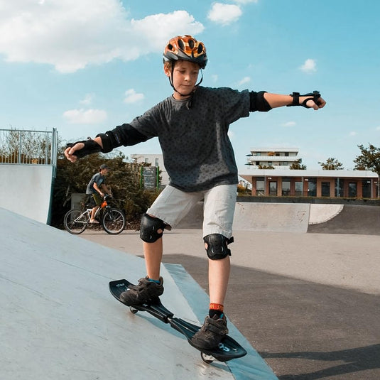 Kniebeschermersset voor kinderen en volwassenen - Inline skates Kniebeschermers Bescherming Inline skates Dames 6-in-1 Kniebeschermers Elleboogbeschermers Polsbeschermers (Zwart, Large) - happygetfit.com