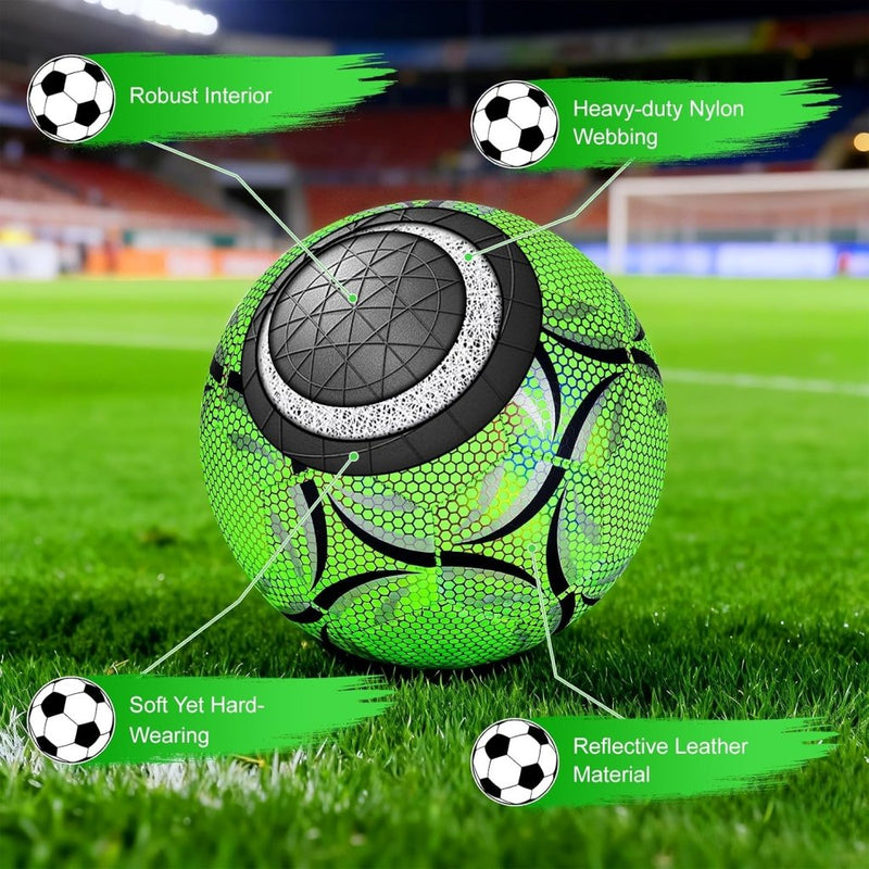 Laad afbeelding in Galerijviewer, Lichtgevende voetbal maat 5 met pomp en opbergtas groen - happygetfit.com
