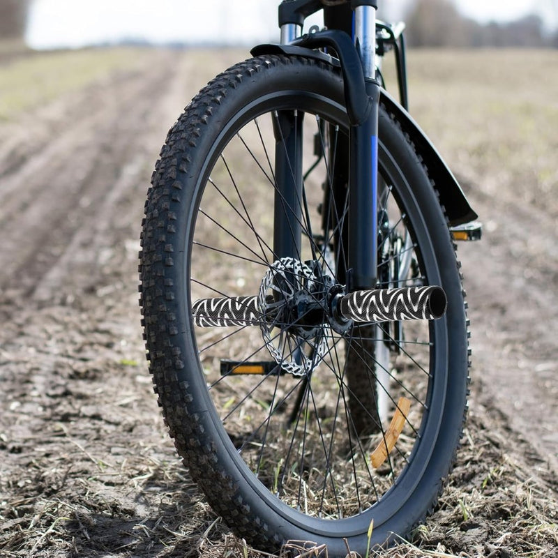 Laad afbeelding in Galerijviewer, PATIKIL Aluminiumlegering O-vorm fiets haringen fit 3/8 "assen, anti-slip lood voet fiets haringen achterbank staat voor BMX mountainbike fietsen achterste stuntharingen, groen - happygetfit.com
