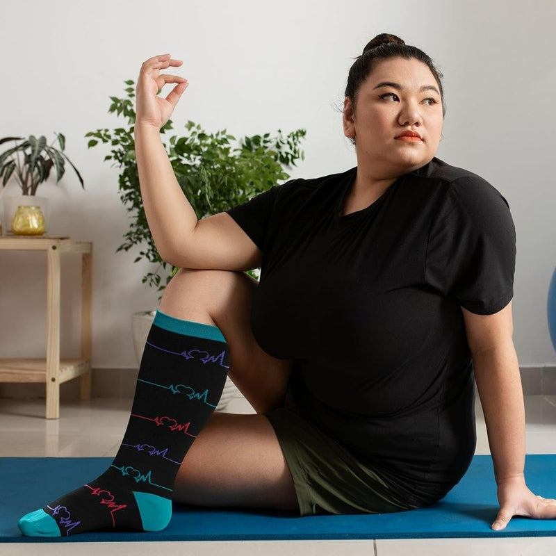Laad afbeelding in Galerijviewer, PUTUO Compressiesokken voor Dames en Heren: Compressiesokken Sokken voor Vliegen Atletiek Lopen Reizen Fietsen Sport 1 paar - happygetfit.com
