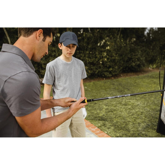 SKLZ Golf Grip Trainer, Club Attachment for Correct Hand Positioning and Muscle Memory, Fits Standard Grips from Driver to Wedge, Right-Handed, Compact Training Aid for Practice and Pre-Round Warm-Up - happygetfit.com