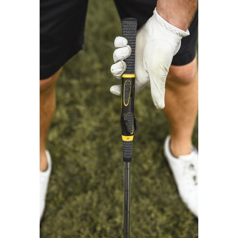 Laad afbeelding in Galerijviewer, SKLZ Golf Grip Trainer, Club Attachment for Correct Hand Positioning and Muscle Memory, Fits Standard Grips from Driver to Wedge, Right-Handed, Compact Training Aid for Practice and Pre-Round Warm-Up - happygetfit.com

