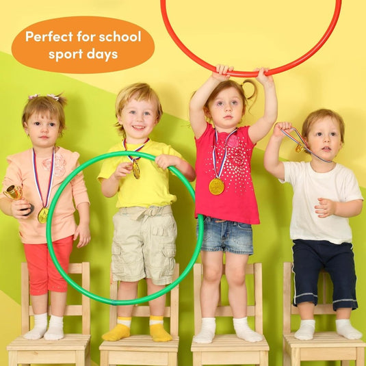 THE TWIDDLERS 24 stuks trofeeën en medailles voor kinderverjaardagsfeest, schoolsport, toernooi en Halloween-kostuumfeesten, gastgeschenken en beloningen - happygetfit.com