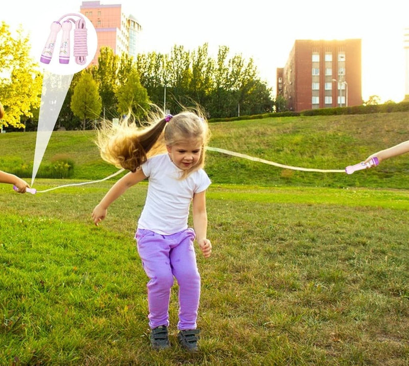 Laad afbeelding in Galerijviewer, Verstelbaar Springtouw voor Kinderen - 2,6 m Katoenen Touw met Houten Handvat - Sport en Touwspringen - happygetfit.com
