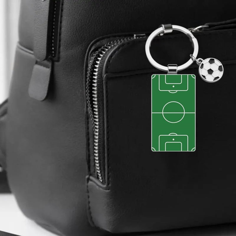 Laden Sie das Bild in Galerie -Viewer, Voetbal sleutelhanger met metalen hanger - happygetfit.com
