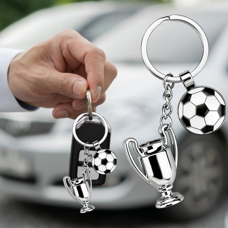 Laden Sie das Bild in Galerie -Viewer, Voetbal sleutelhanger met metalen hanger - happygetfit.com
