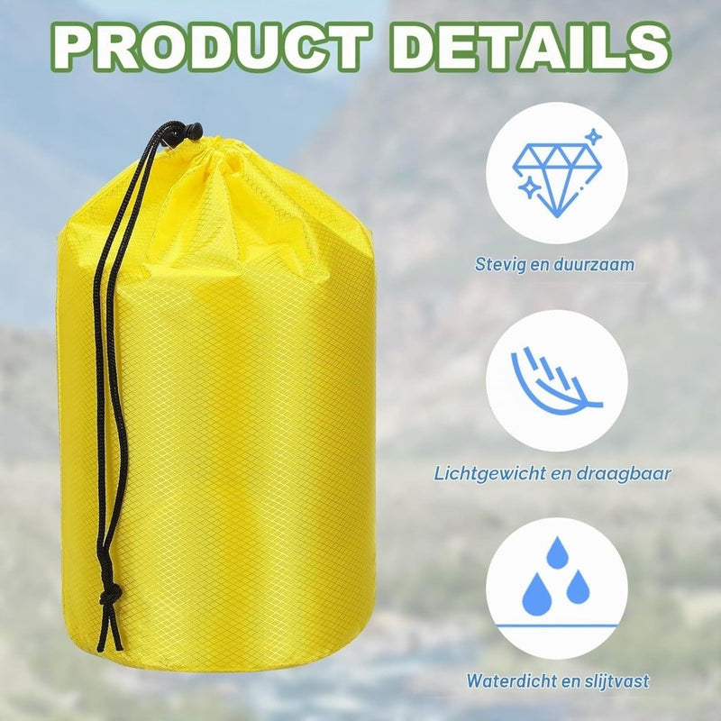 Laad afbeelding in Galerijviewer, Waterdichte opbergzak 11 x 20 cm met trekkoord oranje – stuff sack – camping accessoires - happygetfit.com
