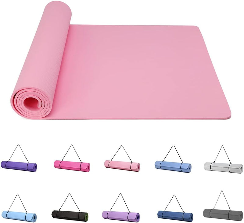 Laad afbeelding in Galerijviewer, Uitgerolde roze yogamat gemaakt met TPE en kleinere afbeeldingen van kleurrijke opgerolde matten eronder, elk met een draagriem. Ideaal als de &quot;Perfecte yogamat voor vrouwen - Antislip, dikke 6mm mat met draagriem&quot; voor vrouwen die op zoek zijn naar stijl en functionaliteit.
