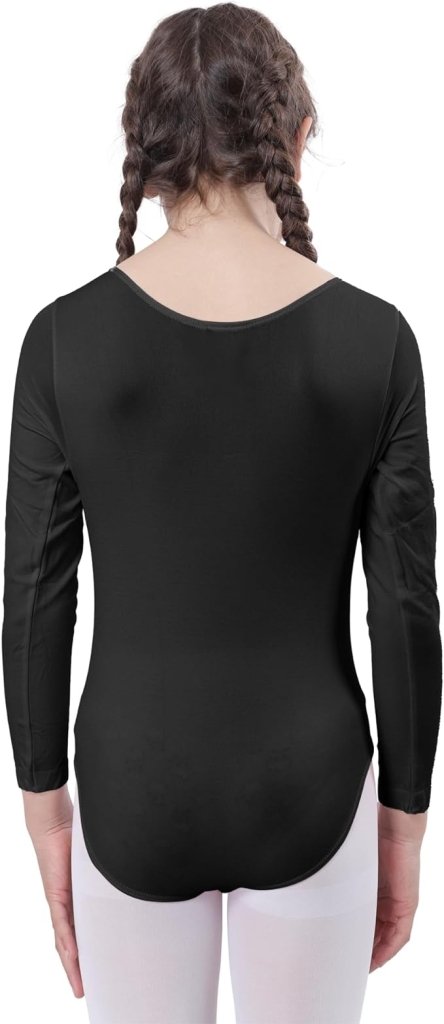 Load image into Gallery viewer, Vrouw met gevlochten haar, gekleed in een zwart Balletshirt met lange mouwen voor meisjes, van achteren gezien.
