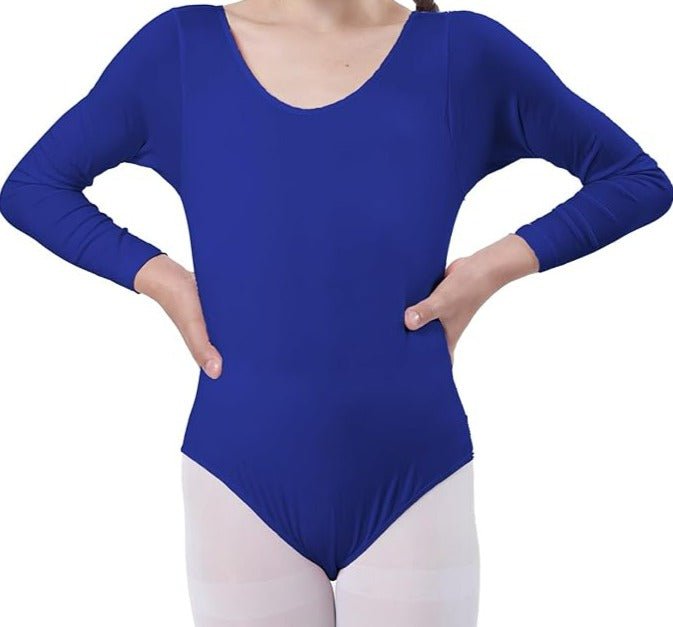 Load image into Gallery viewer, Vrouw draagt een blauw, lange mouwen balletshirt voor meisjes Dans met elegantie en comfort! ontmoette witte leggings.
