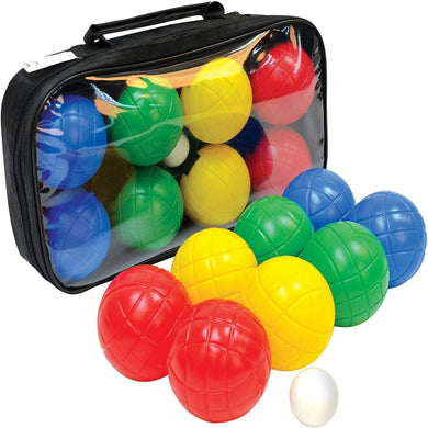 Geniet van eindeloos plezier met onze kunststof jeu de boules-set in rood, geel, groen en blauw, weergegeven naast een zwart etui met ritssluiting, inclusief een kleine witte pallinobal.