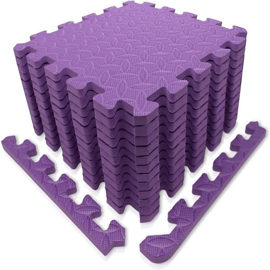 Een paarse 3D-puzzel in de vorm van een kubus, bestaande uit in elkaar grijpende puzzelmatten met randstukken, gemonteerd weergegeven met een paar stukjes gescheiden op een witte achtergrond.