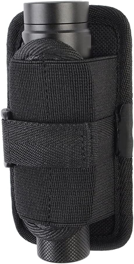 Laad afbeelding in Galerijviewer, Een tactische molle zaklamp pouch holster, de perfecte pouch voor elke avonturier, met een zwarte zaklamp bevestigd voor bescherming.

