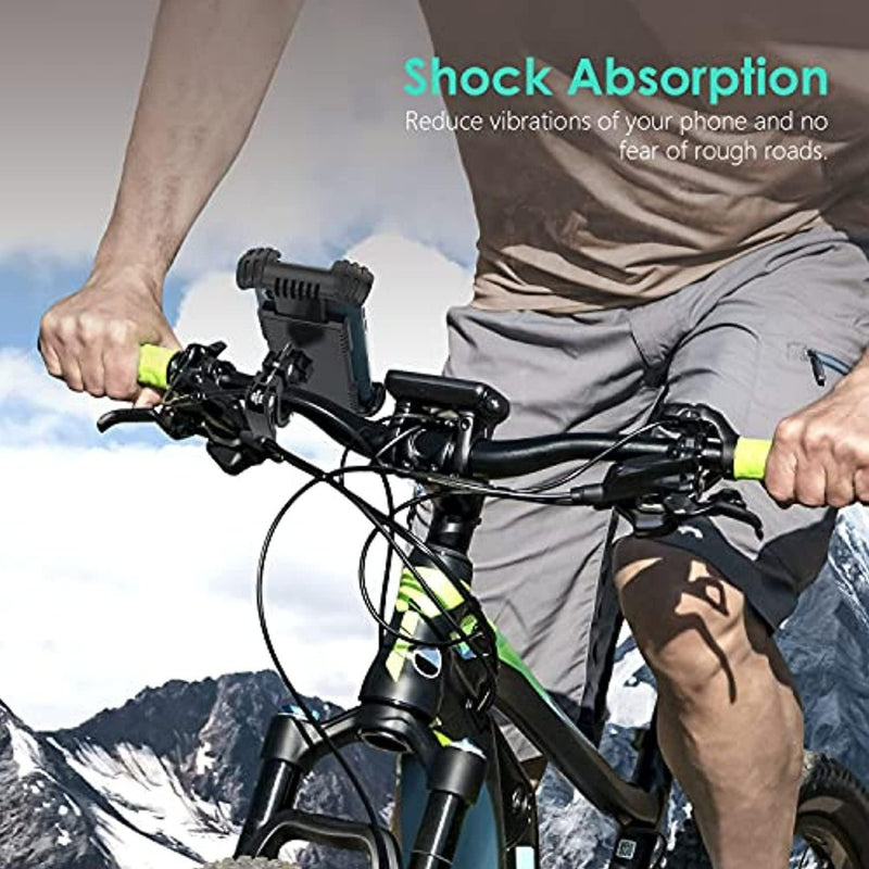 Laad afbeelding in Galerijviewer, Beschrijving: Een man rijden op een mountainbike met een Telefoonhouder voor op de fiets bevestigd aan zijn fietsstuur voor extra stabiliteit.
