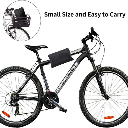 Een fiets van duurzaam materiaal met een mand eraan, perfect om spullen vast te zetten met zijn gleufgaten en te beschermen tegen regen met een [Product Name].