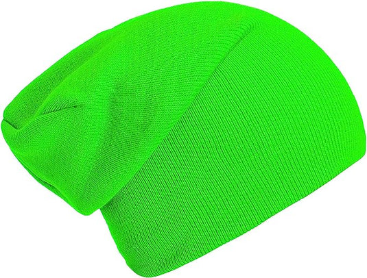 Heldergroene slouch mutsen hoed op een witte achtergrond.

Slouch beanies: de perfecte wintermuts voor dames en heren muts op een witte achtergrond.